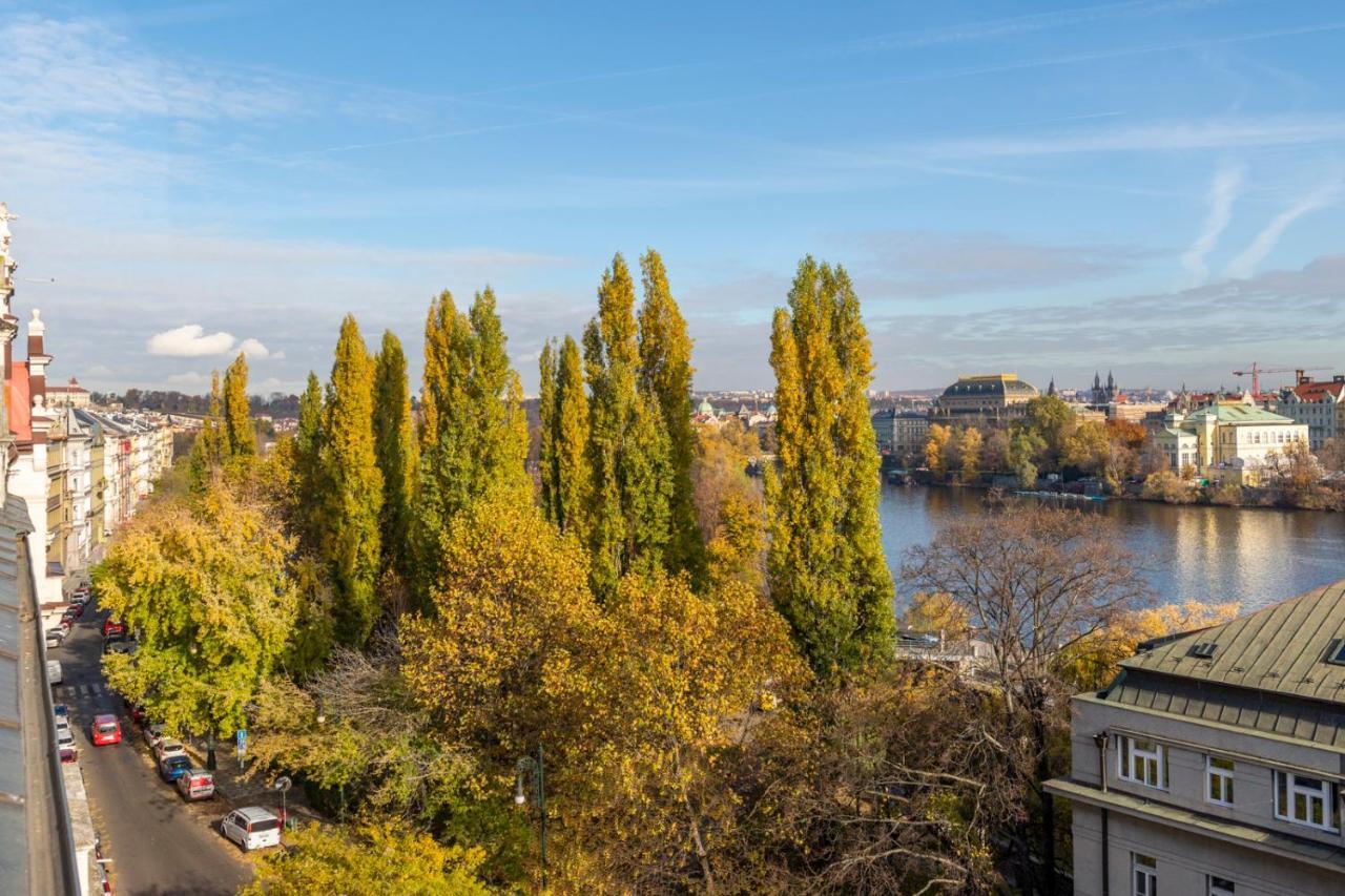 Janáčkovo nábřeží 19 - Riverside Apartments Praga Exterior foto