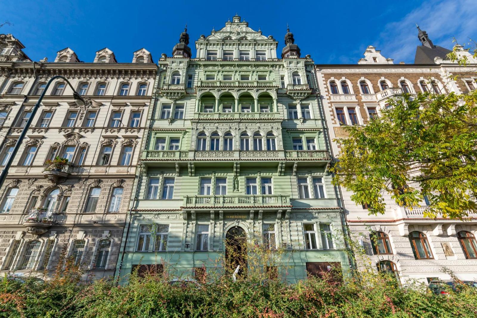 Janáčkovo nábřeží 19 - Riverside Apartments Praga Exterior foto
